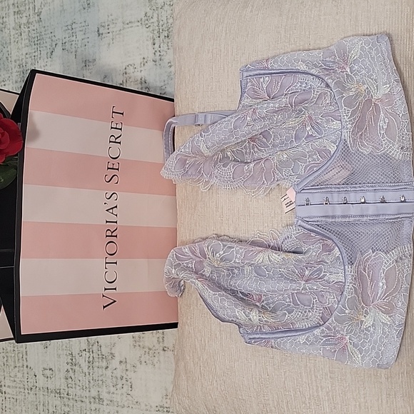 Victoria's Secret Other - Victoria's Secret Light Purple Lace Bralette